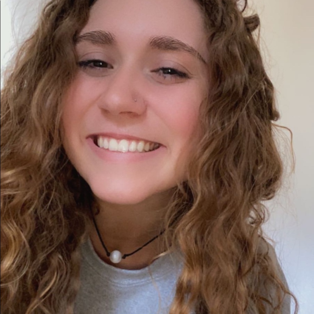 Meet your Posher, Emily